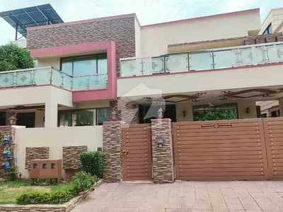 Beautiful kanal home upper portion E-11/2