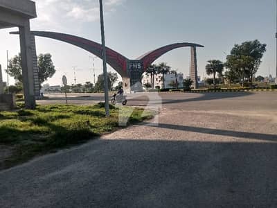 فضائیہ ہاؤسنگ سکیم گوجرانوالہ بائی پاس,گوجرانوالہ میں 1 کنال رہائشی پلاٹ 3.8 کروڑ میں برائے فروخت۔ فضائیہ ہاؤسنگ سکیم گوجرانوالہ بائی پاس,گوجرانوالہ میں 1 کنال رہائشی پلاٹ 3.8 کروڑ میں برائے فروخت۔
