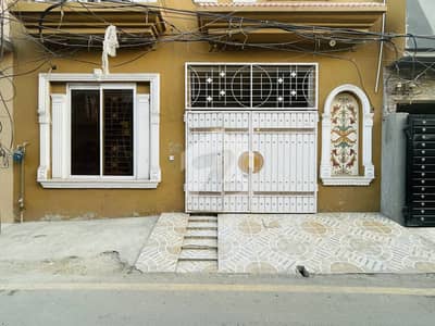 FIVE MARLA DOUBLE STOREY HOUSE IN IQBAL TOWN VERY PRIME LOCATION FIVE MARLA DOUBLE STOREY HOUSE IN IQBAL TOWN VERY PRIME LOCATION