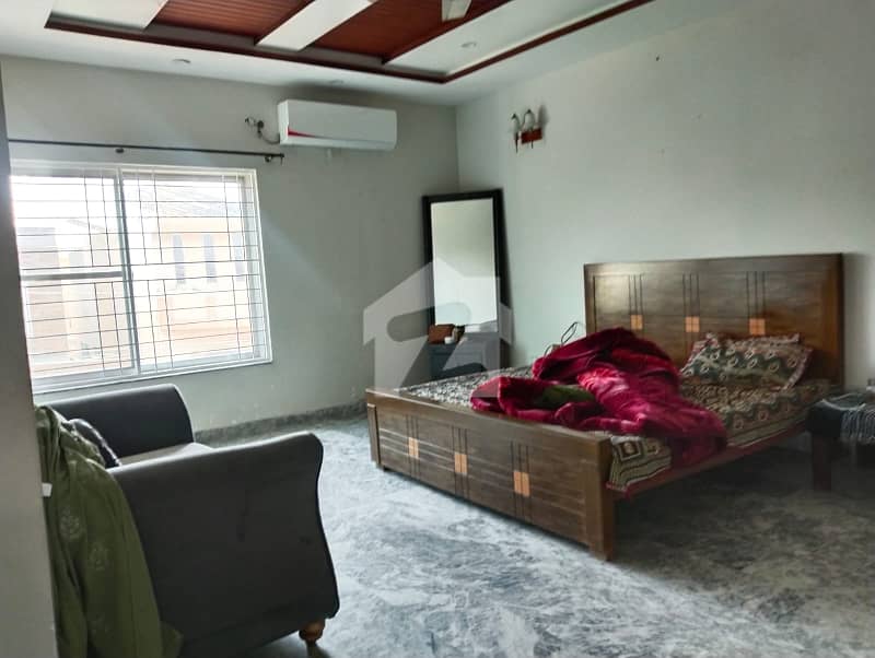 Spacious Upper Portion For Families Spacious Upper Portion For Families