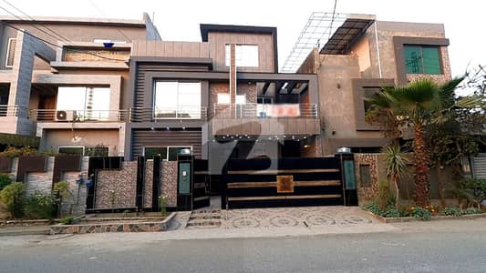 Hot Deal! 10 Marla Stylish Villa For Sale Demand 460 Lac Hot Deal! 10 Marla Stylish Villa For Sale Demand 460 Lac