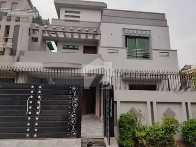 10 Marla House Is Up For Sale At B Block 10 Marla House Is Up For Sale At B Block