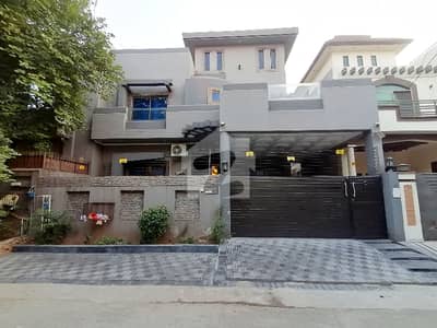 Prime Location Pak Arab Society Phase 1 - Block A House For sale Sized 10 Marla Prime Location Pak Arab Society Phase 1 - Block A House For sale Sized 10 Marla