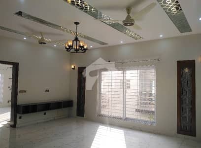 House For Grabs In 7 Marla Rawalpindi