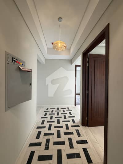 Flat Spread Over 1850 Sqft In Defence Raya Available
