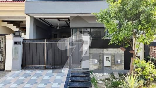 5 Marla Brand New Ultra-Modern House For Sale In Bankers Avenue Cooperative Housing Society, Near DHA Phase 6, Lahore