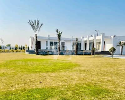 بیدیاں روڈ لاہور میں 1 کمرے کا 8 کنال فارم ہاؤس 5.7 کروڑ میں برائے فروخت۔ بیدیاں روڈ لاہور میں 1 کمرے کا 8 کنال فارم ہاؤس 5.7 کروڑ میں برائے فروخت۔