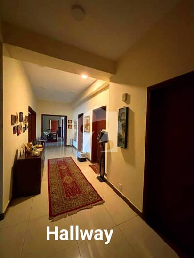4 Bedroom Executive Apartment For Sale In Tower 3, DHA 5