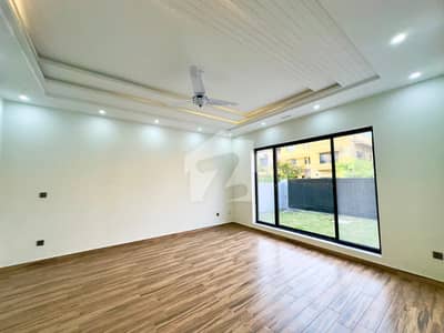 Prime Location 1 Kanal Luxurious House For Sale at DHA 2