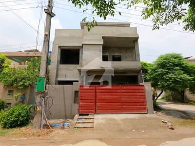P & D Housing Society - Block B2 House Sized 8 Marla For Sale