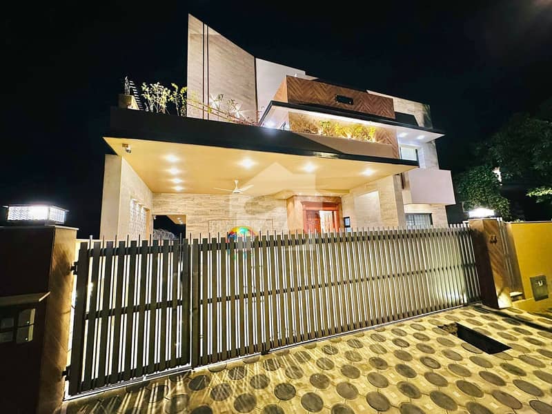 Luxury Double Unit Designer Kanal Bungalow Luxury Double Unit Designer Kanal Bungalow