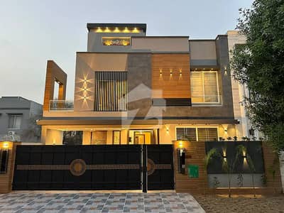 10-Marla Luxury Bungalow For Sale In DHA Phase 7 10-Marla Luxury Bungalow For Sale In DHA Phase 7