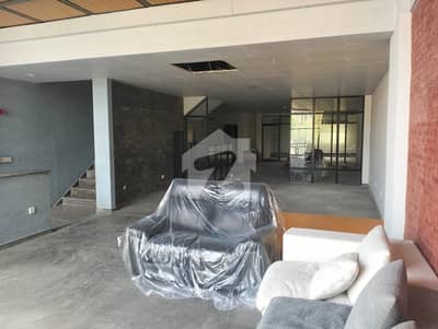 2400 Sqft Shop Available For Rent