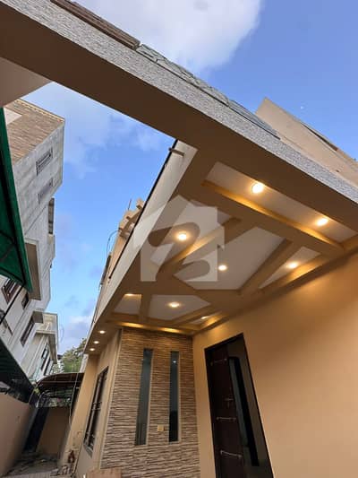 Elegant 300-Yard Independent Bungalow for Sale in DHA Phase VII Khayaban-e-Rizwan Elegant 300-Yard Independent Bungalow for Sale in DHA Phase VII Khayaban-e-Rizwan