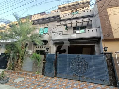 جوہر ٹاؤن فیز 2 جوہر ٹاؤن,لاہور میں 5 کمروں کا 8 مرلہ مکان 3.6 کروڑ میں برائے فروخت۔ جوہر ٹاؤن فیز 2 جوہر ٹاؤن,لاہور میں 5 کمروں کا 8 مرلہ مکان 3.6 کروڑ میں برائے فروخت۔