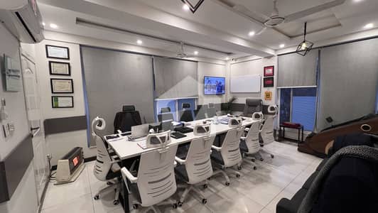 fully furnished luxury office for rent in f-7/1 Faisal markeet first floor