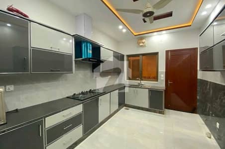 1 Kanal House For sale In Beautiful Top City 1