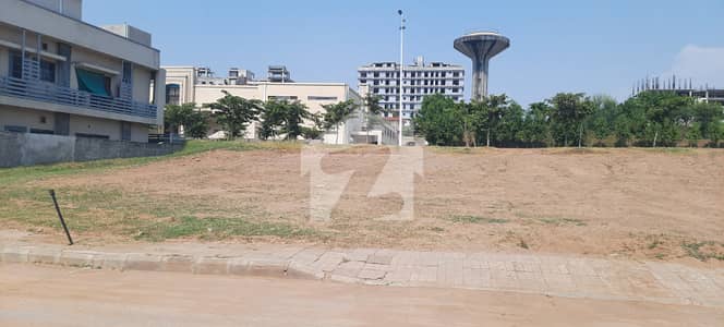 NEAR MAIN ROAD LEVEL PLOT FOR SALE NEAR MAIN ROAD LEVEL PLOT FOR SALE