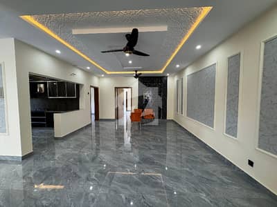 10 Marla Brand New Desighner First Entry House Available For Rent