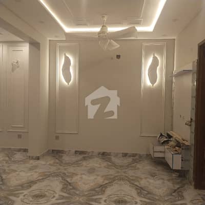 5 MARLA UPPER PORTION AVAILABLE FOR RENT