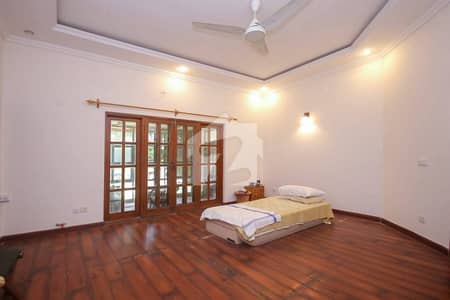 1 kanal Full house For Rent in dha phase 4