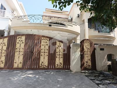 F11 1Kanal house For Sale size=5090