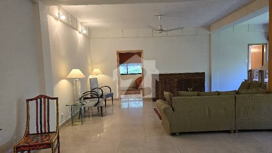 RENOVATED FURNISHED 2 BED ROOMS APARTMENT AVAILABLE FOR SALE RENOVATED FURNISHED 2 BED ROOMS APARTMENT AVAILABLE FOR SALE