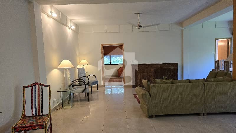 RENOVATED FURNISHED 2 BED ROOMS APARTMENT AVAILABLE FOR SALE RENOVATED FURNISHED 2 BED ROOMS APARTMENT AVAILABLE FOR SALE