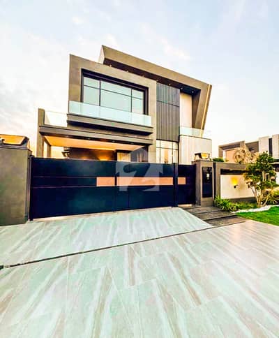 KANAL FURNISEH EYE CATCHING SUPERB LUXURY BUNGALOW FOR SALE KANAL FURNISEH EYE CATCHING SUPERB LUXURY BUNGALOW FOR SALE