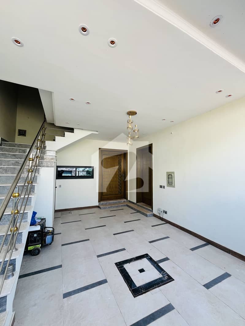 7 Marla brand new house for sale 7 Marla brand new house for sale