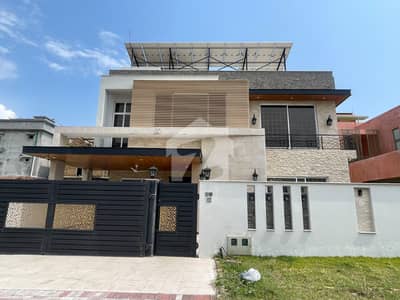 بحریہ انکلیو بحریہ ٹاؤن,اسلام آباد میں 8 کمروں کا 1 کنال مکان 10.25 کروڑ میں برائے فروخت۔ بحریہ انکلیو بحریہ ٹاؤن,اسلام آباد میں 8 کمروں کا 1 کنال مکان 10.25 کروڑ میں برائے فروخت۔