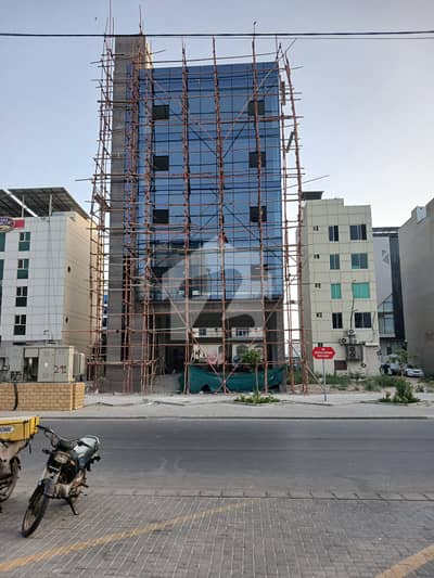 ڈی ایچ اے فیز 8 ڈی ایچ اے ڈیفینس,کراچی میں 8 مرلہ Studio عمارت 40.0 لاکھ میں کرایہ پر دستیاب ہے۔