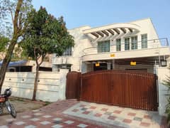 Owner Build 1 Kanal Modern Design House For Rent In DHA Phase 6 At A Prime Location