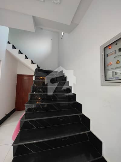 10 Marla Portion Available For Rent 10 Marla Portion Available For Rent