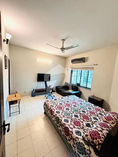 1 Bed Fully Furnished tvl In Askari 11 near park masjid Lahore ideal female job holder