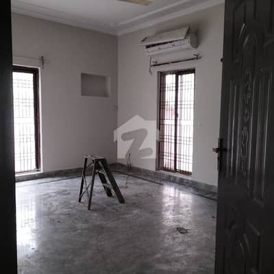10MARLA LOWER PORTION SPRET GATE WITH 8KV SOLER FENCING PARK 10MARLA LOWER PORTION SPRET GATE WITH 8KV SOLER FENCING PARK