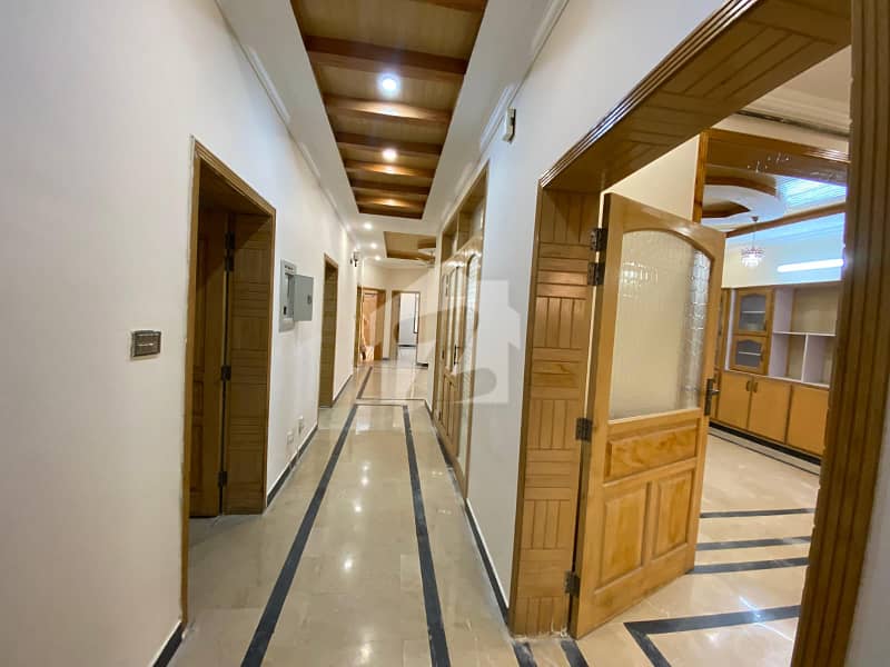 14 Marla House Available For Rent In G-13/3 14 Marla House Available For Rent In G-13/3