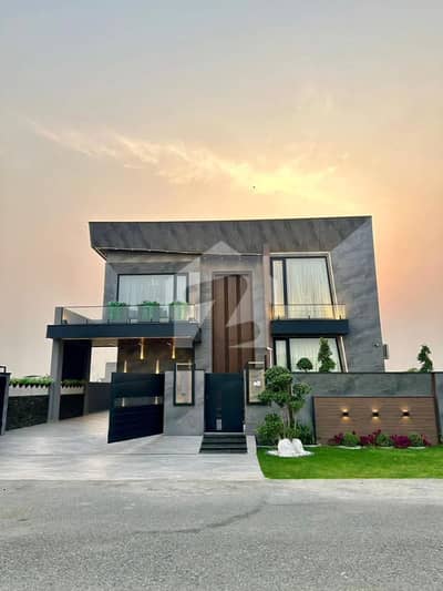 Syed Brothers Offers Fully Furnished 1 Kanal Elegant And Fully Maintained Super Hot Located Bungalow Is Available In The Best Block Of DHA Phase 7 Lahore.