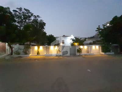 Fully Furnished 6-Bed Luxury Unit / Independent Rooms for Long-Term Corporate Rent 1,200 Sq. Yd. Bungalow, North Avenue, DHA Phase 1, Karachi