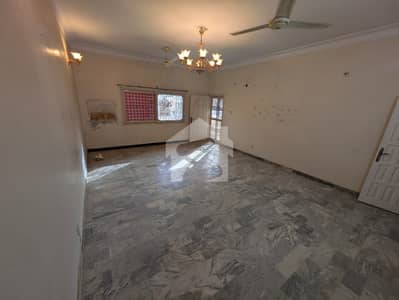 Well Maintained 240 Sq Yard House Available For Sale In Gulistan E Jauhar Block 15