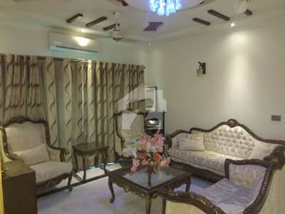 OWNER NEEDY 1 KANAL SLIGHTLY USED CORNER ULTRA MODERN HOUSE FOR SALE IN DHA PHASE 5 NEAR TO PARK. DHA Phase 5, DHA Defence,