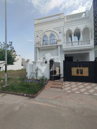 5 Marla Brand New House Available For Rent