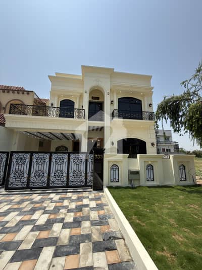 10 Marla House For Sale In Bahria Town Rawalpindi Phase 8. Sector F1