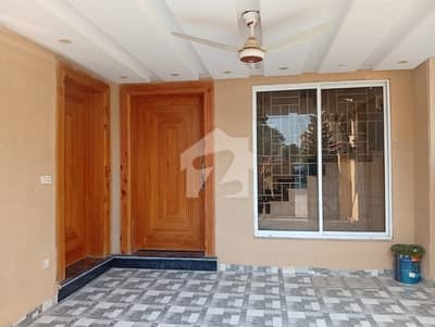 7 Marla Double unit House for Rent Bahria town Phase 8