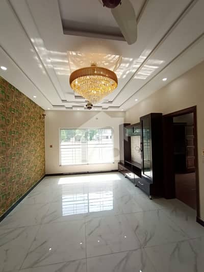 1 Kanal Ground Floor For Rent Location Opf Near Ucp University