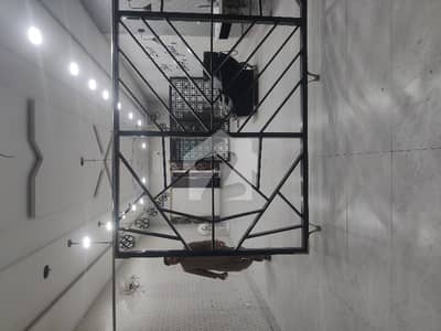 پی آئی اے ہاؤسنگ سکیم لاہور میں 3 مرلہ Studio دفتر 1.1 لاکھ میں کرایہ پر دستیاب ہے۔