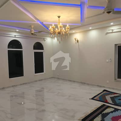 1 Kanal Upper Portion (Brand New) Available For Rent In Dha-5, Ialamabad