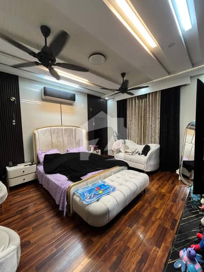 10 Marla Corner House for Urgent Sale in Canal Garden, Lahore 10 Marla Corner House for Urgent Sale in Canal Garden, Lahore
