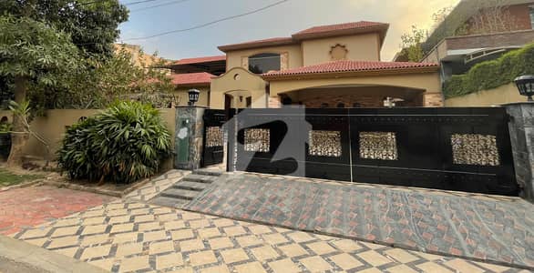2 Kanal With Bedrooms Prime Loction DHA Phase 3 Y Block 2 Kanal With Bedrooms Prime Loction DHA Phase 3 Y Block