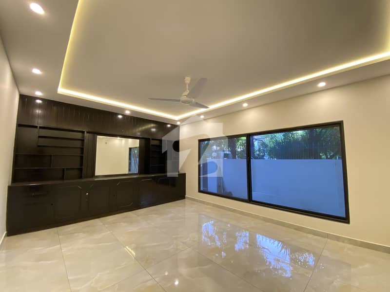 Beautiful House Up For Sale With Extra Land Prime Location Beautiful House Up For Sale With Extra Land Prime Location